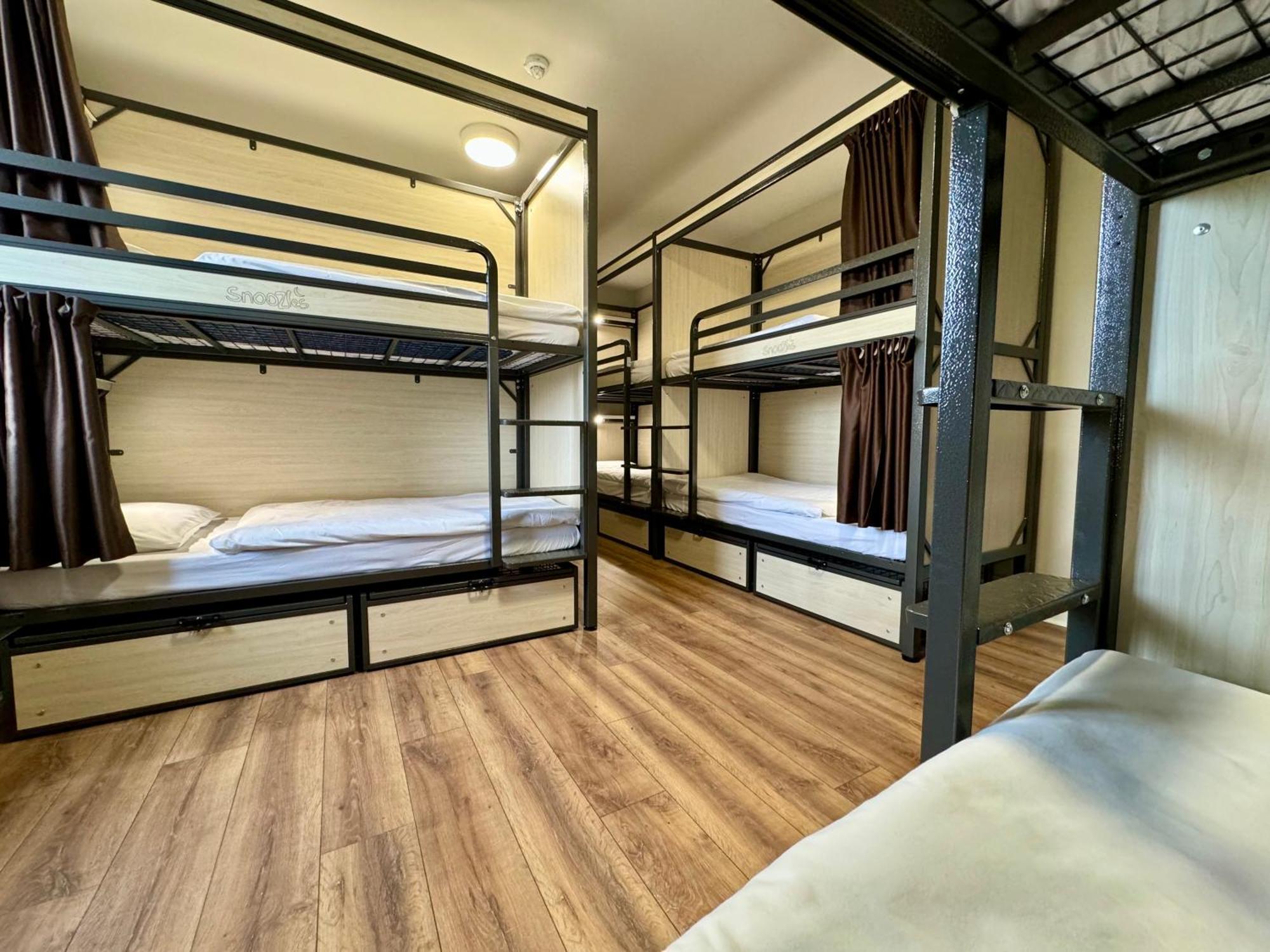 10 Bed Private Room En suite